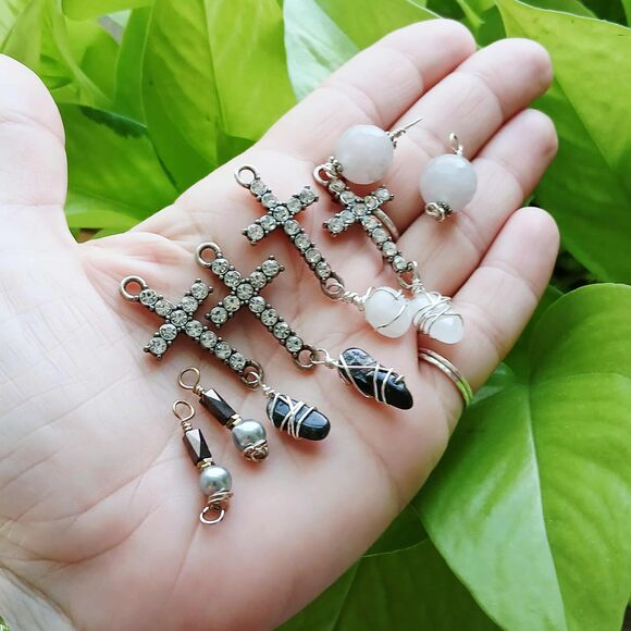 8 Piece Gemstone & Rhinestone Beaded Charm Dangles For Jewelry Making - Picture 3 of 3